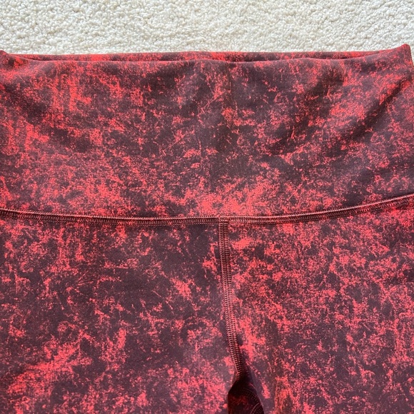 Lululemon Wunder Train HR Short 8” Women's Workout Biker Shorts Red DWAR Size 6 - Picture 4 of 9